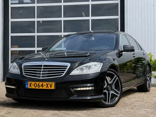 Mercedes-Benz S-Klasse AMG 63 Lang Performance Package 571pk | Facelift | Achteruitrijcamera | Bi-xenon koplampen | Cruise control adaptief | Designo Interieur | Elektrisch glazen schuif-/kanteldak | Lichtmetalen velgen 20" | Voorstoelen verwarmd en geventileerd | Dealer onderh