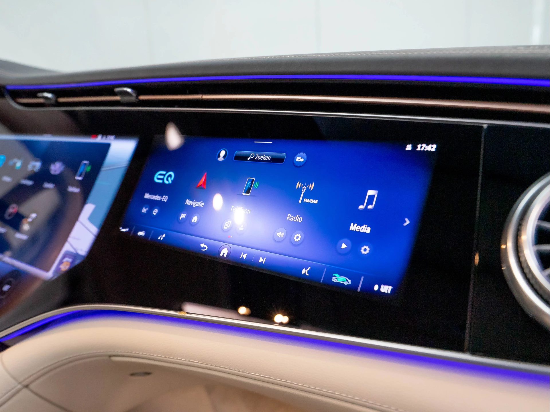 Hoofdafbeelding Mercedes-Benz EQS