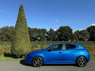 Alfa Romeo Giulietta 1.4t 150pk, Blu Misano, 18 inch, Sport