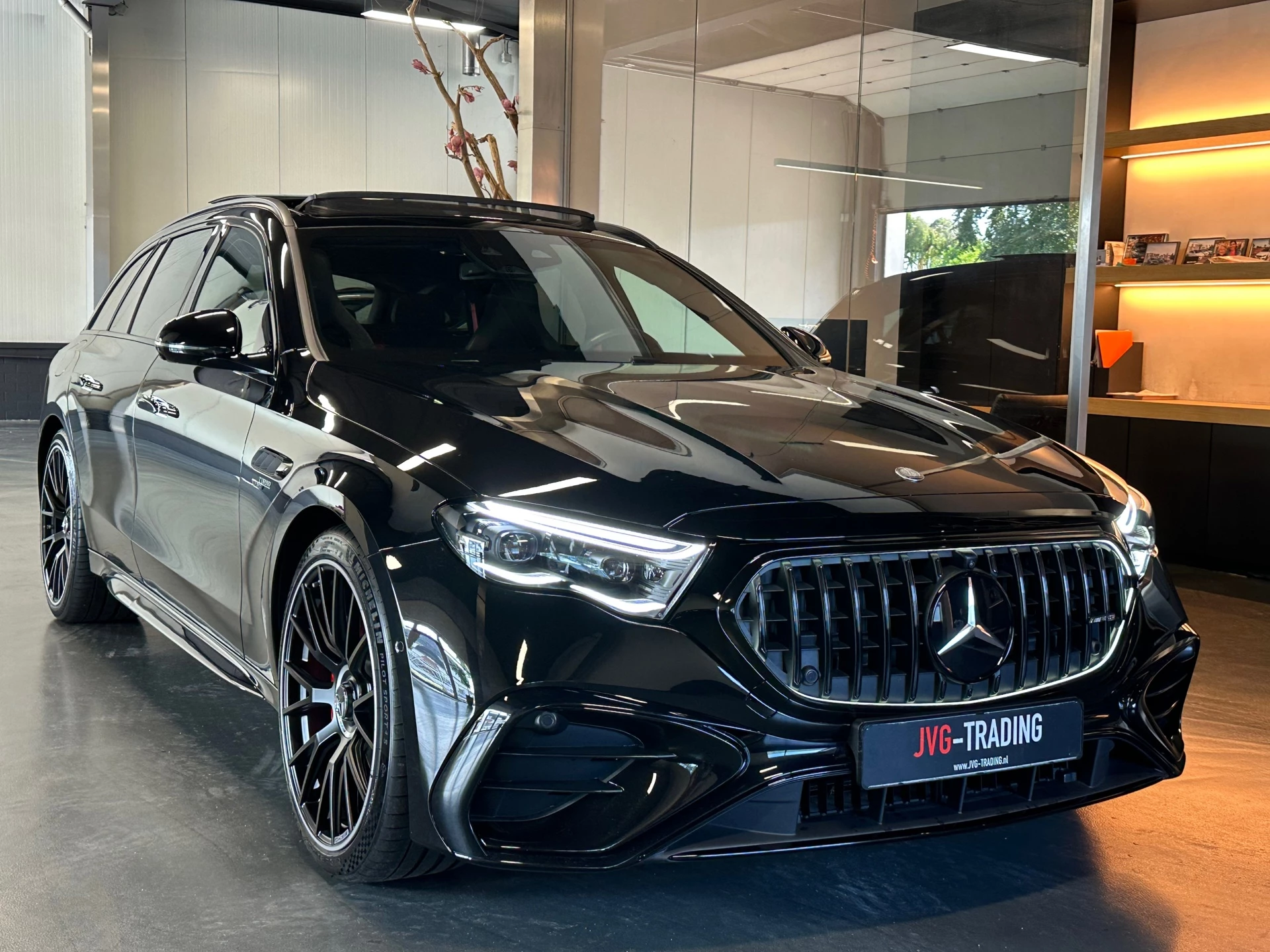 Hoofdafbeelding Mercedes-Benz E-Klasse