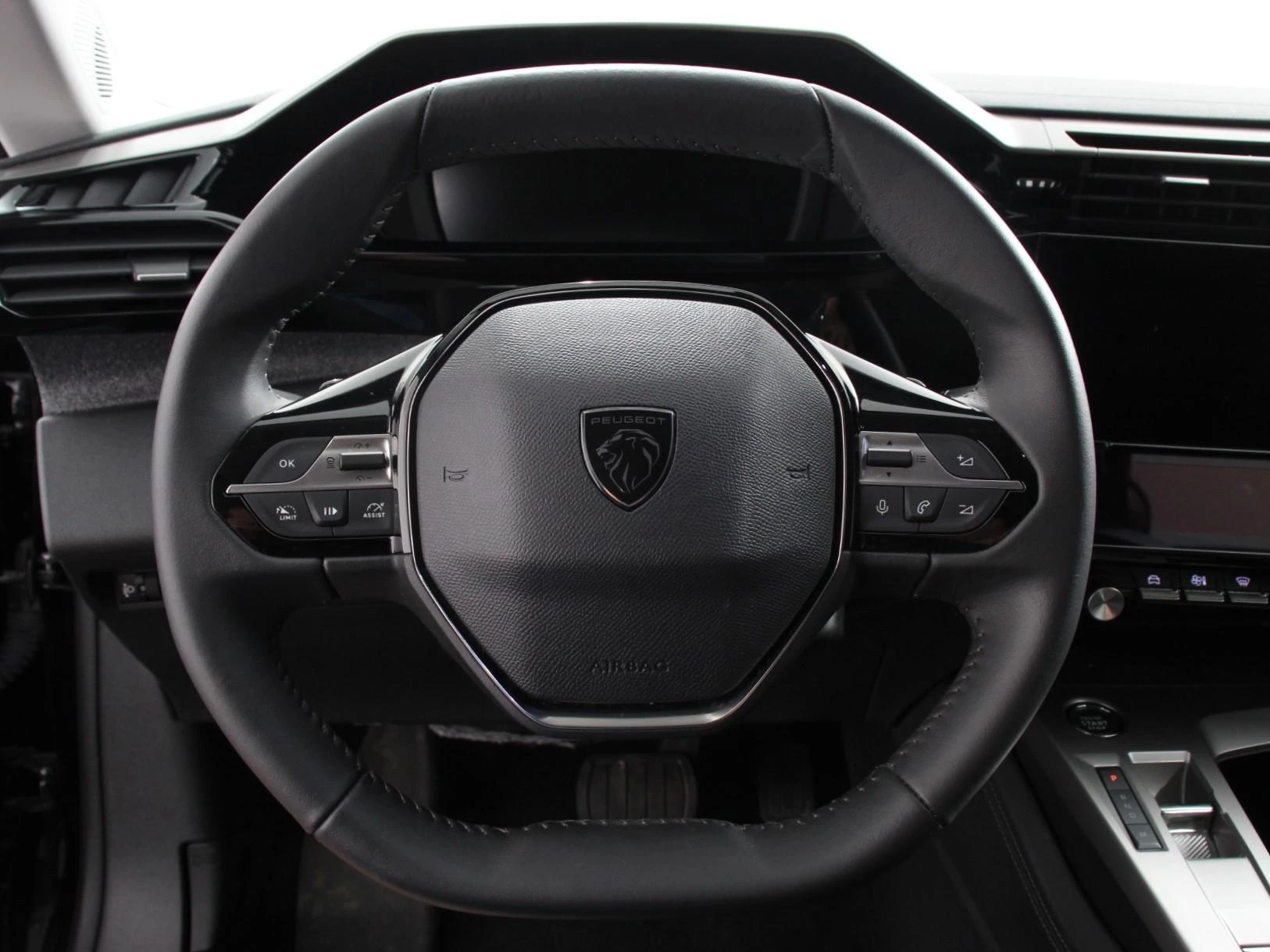 Hoofdafbeelding Peugeot 408