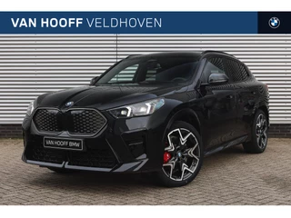 BMW iX2 xDrive30 High Executive M Sport / Panoramadak / Sportstoelen / M Adaptief onderstel / Head-Up / Comfort Access / Adaptieve LED / Parking Assistant Plus