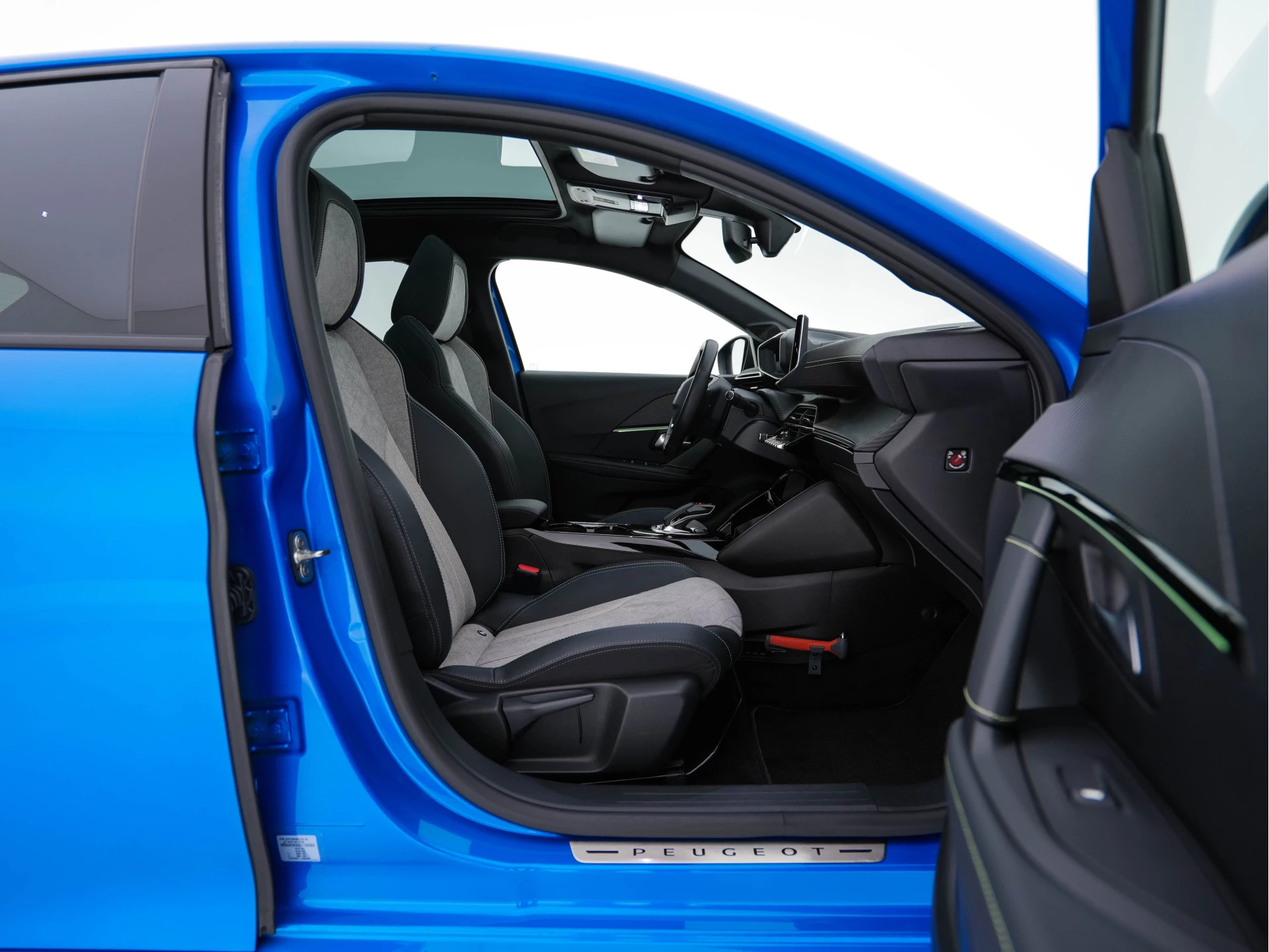 Hoofdafbeelding Peugeot e-208