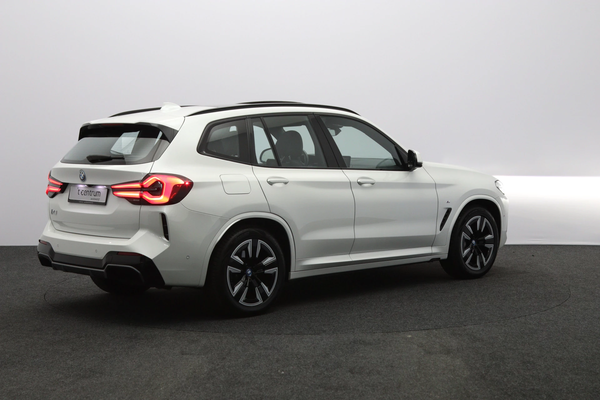 Hoofdafbeelding BMW iX3