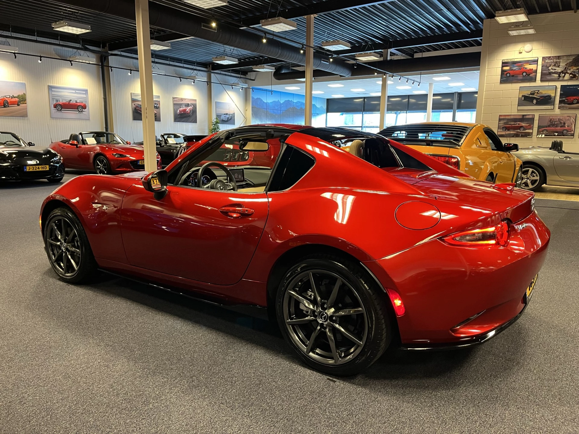 Hoofdafbeelding Mazda MX-5