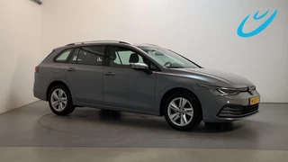 Volkswagen Golf Variant 1.0 TSI 110pk Life Parkeersensoren Navigatie DAB+ App-Connect Sfeerverlichting