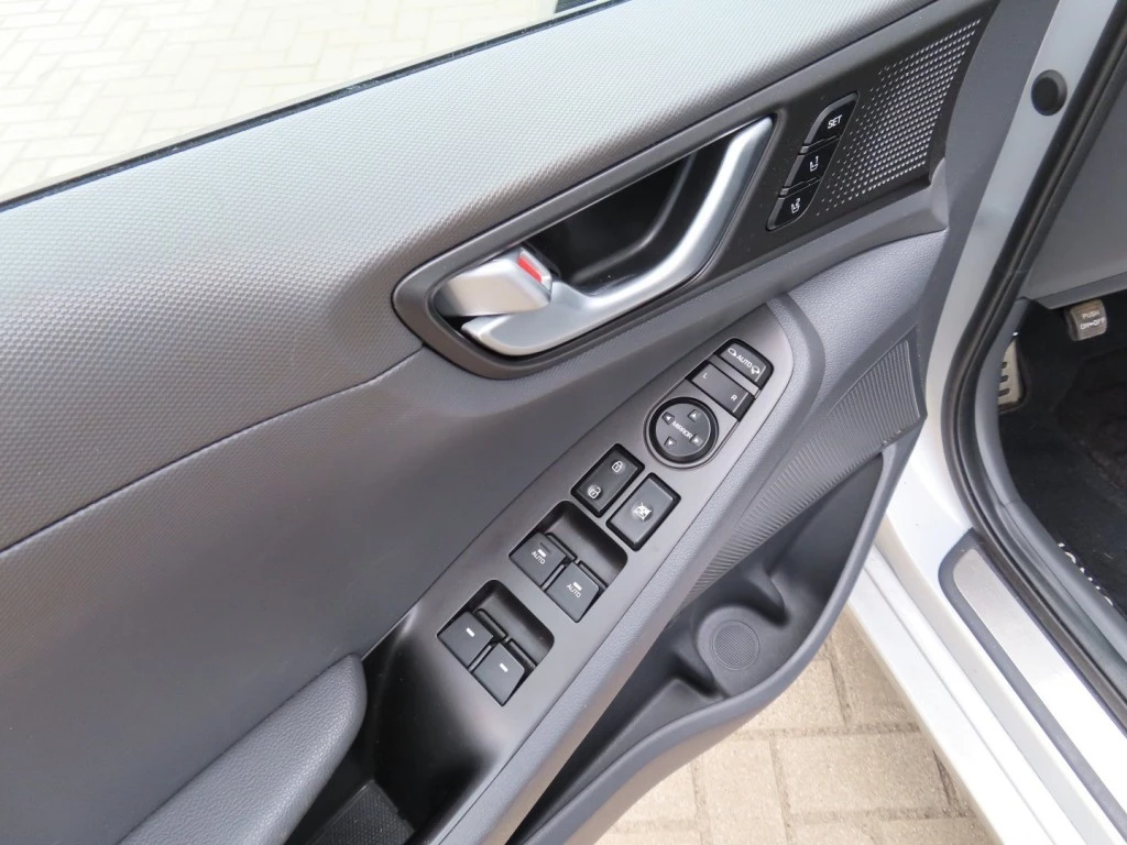 Hoofdafbeelding Hyundai IONIQ