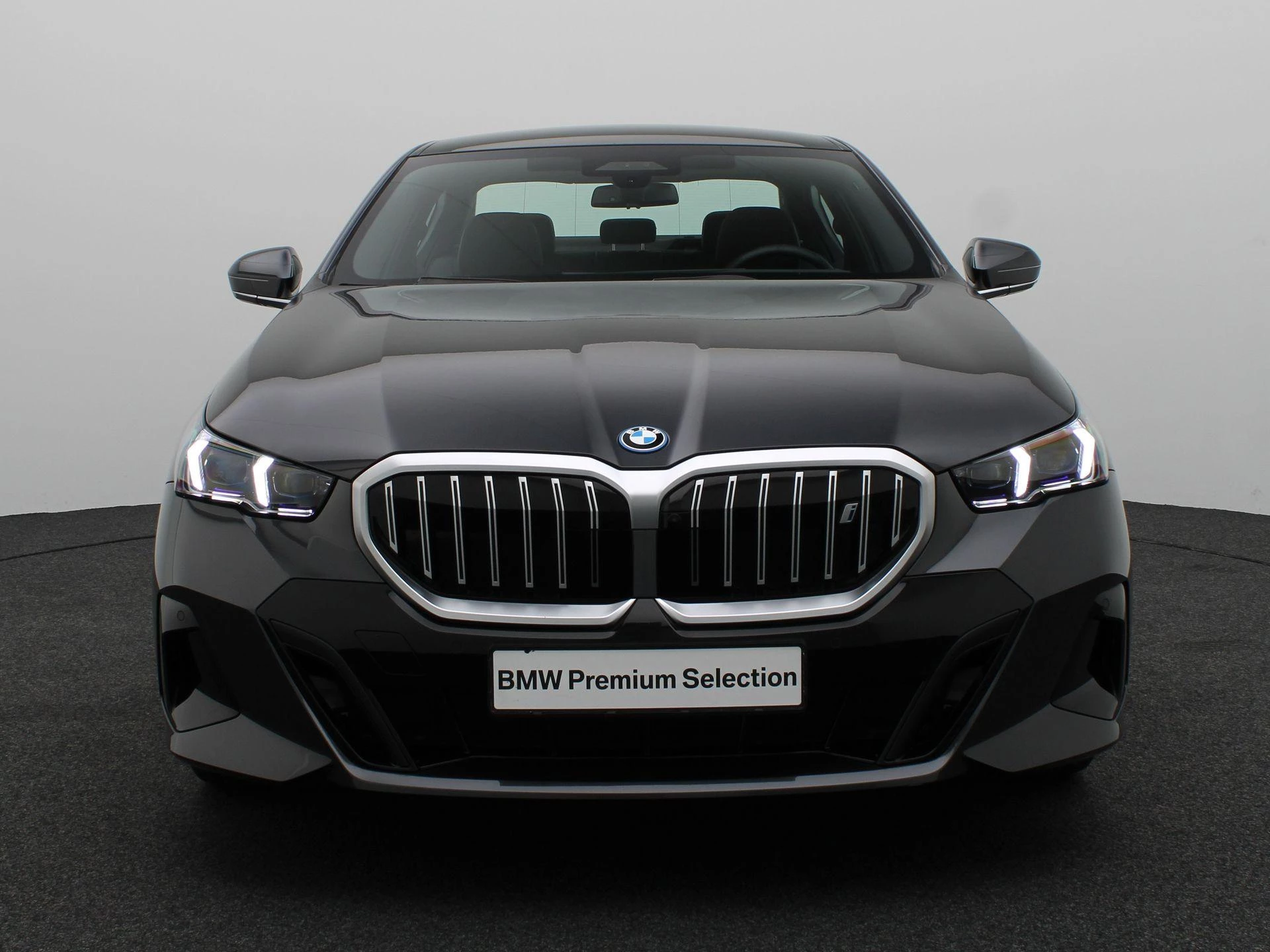 Hoofdafbeelding BMW i5