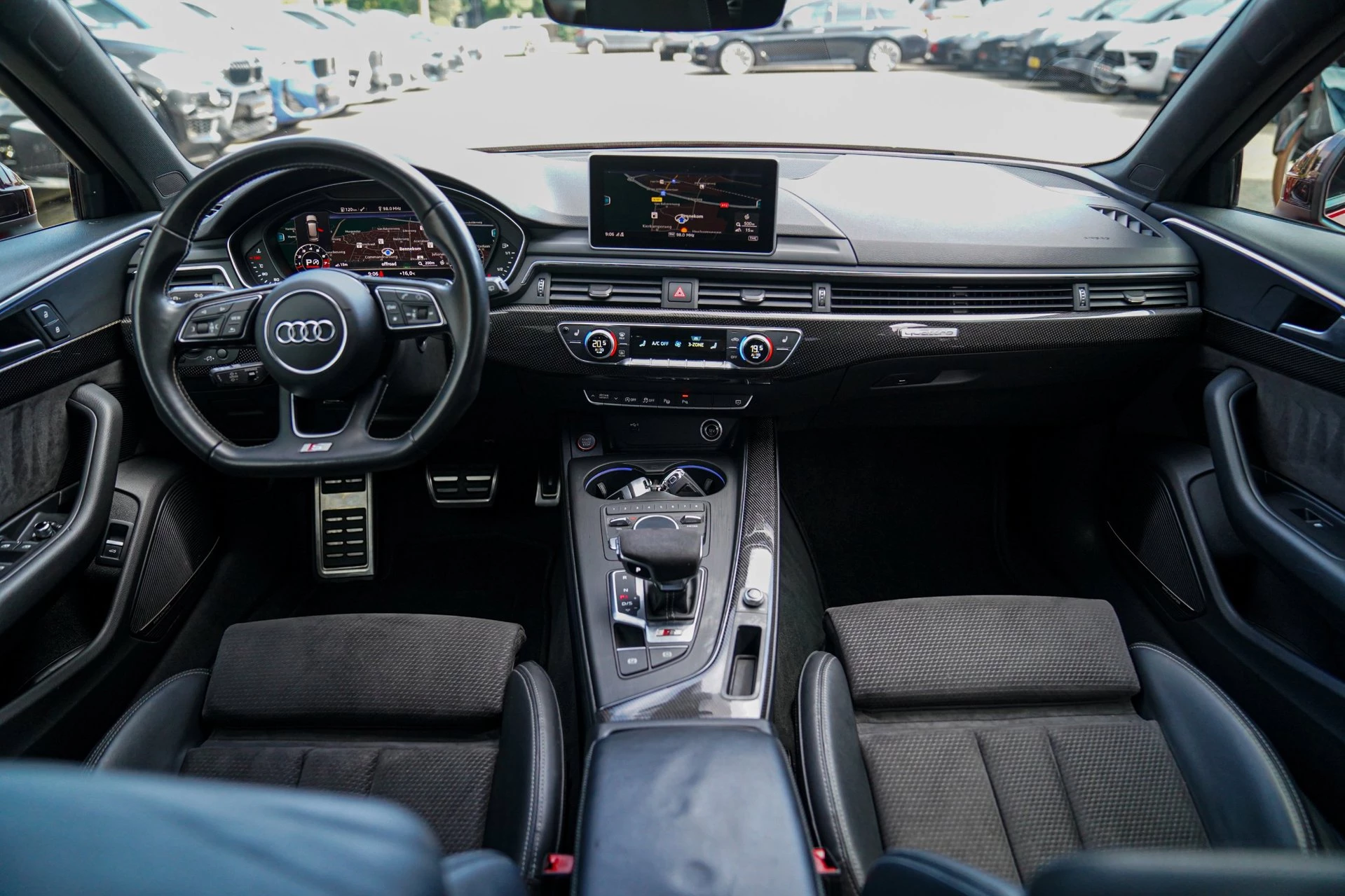 Hoofdafbeelding Audi S4