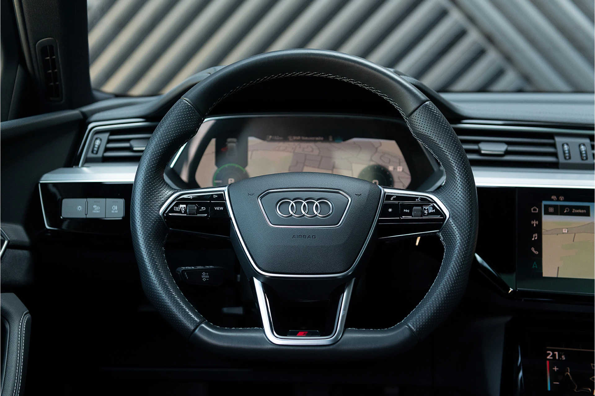 Hoofdafbeelding Audi e-tron