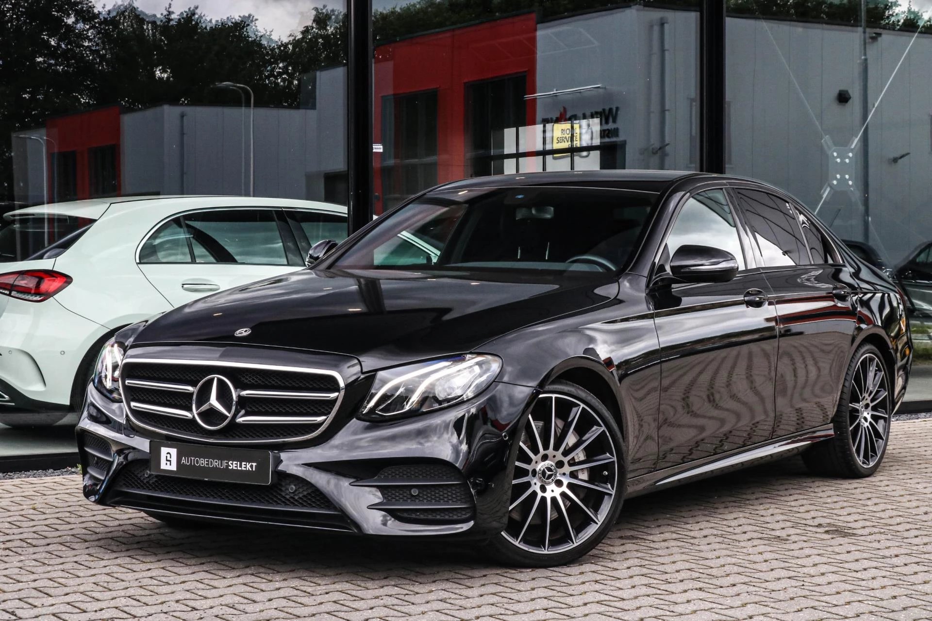 Hoofdafbeelding Mercedes-Benz E-Klasse