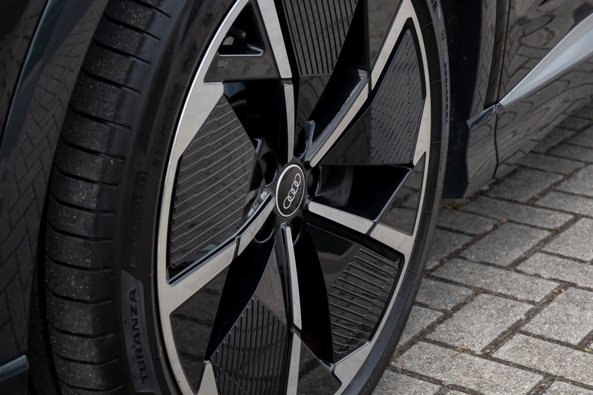 Hoofdafbeelding Audi Q4 e-tron
