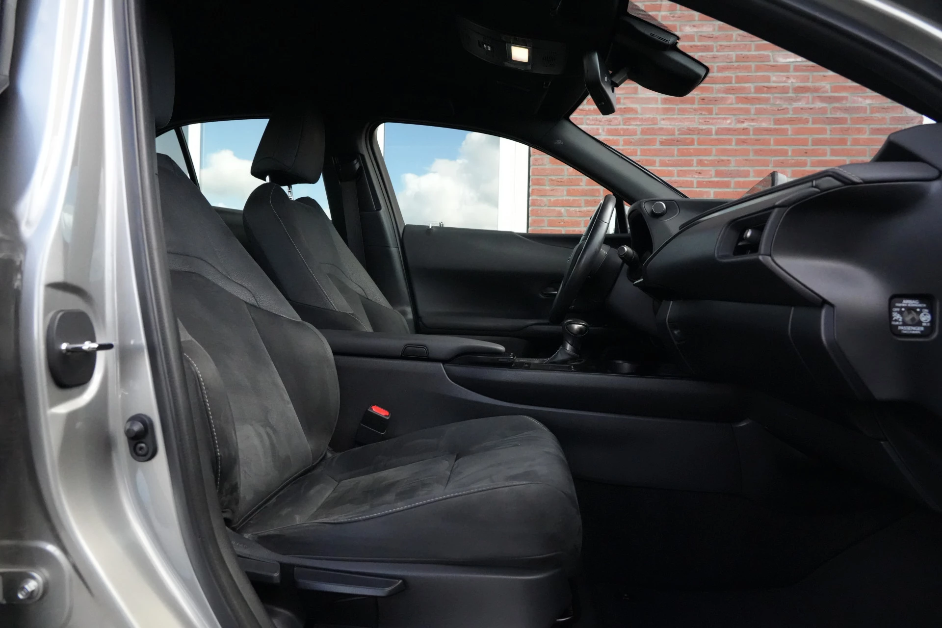 Hoofdafbeelding Lexus UX