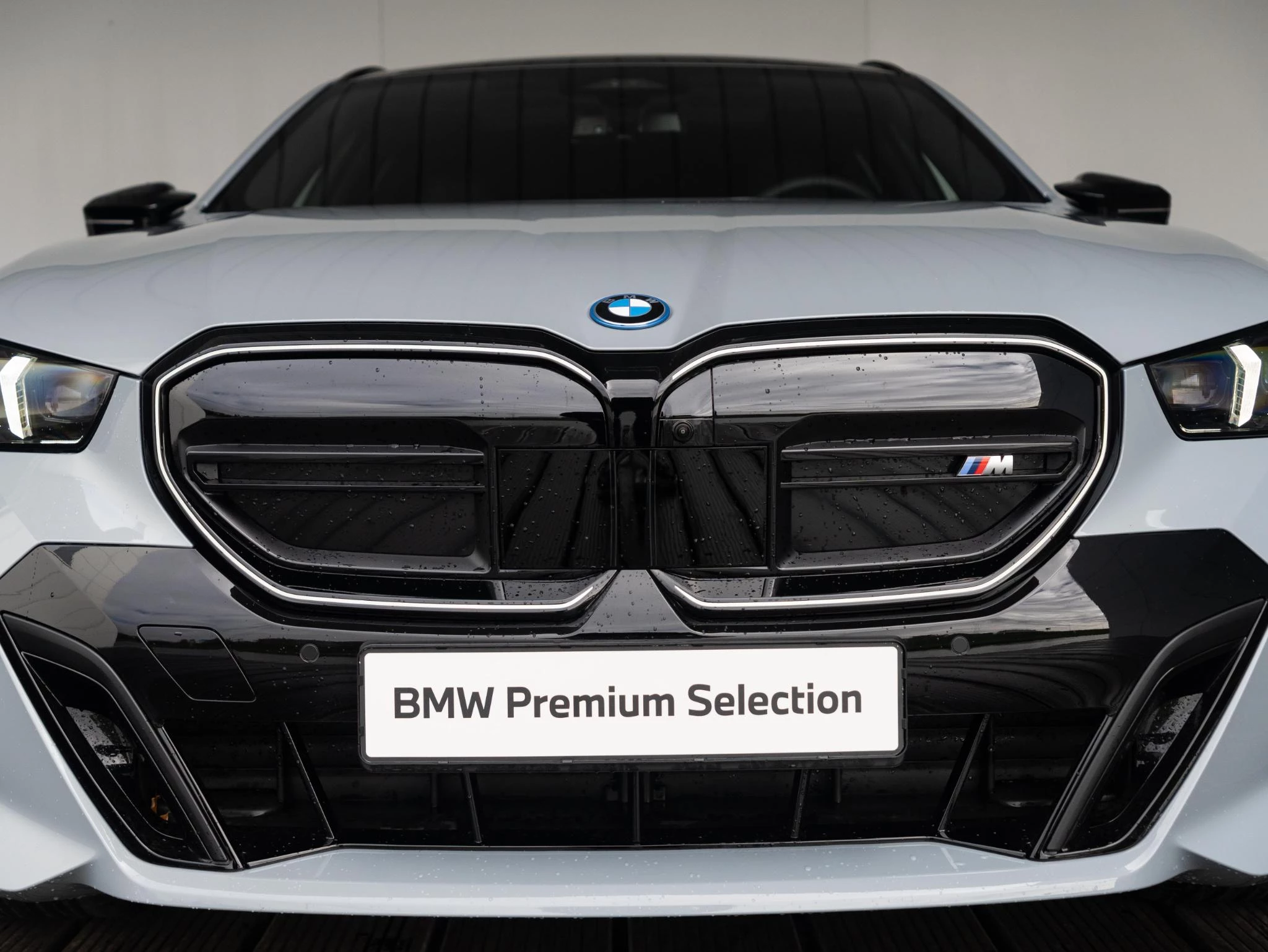 Hoofdafbeelding BMW i5