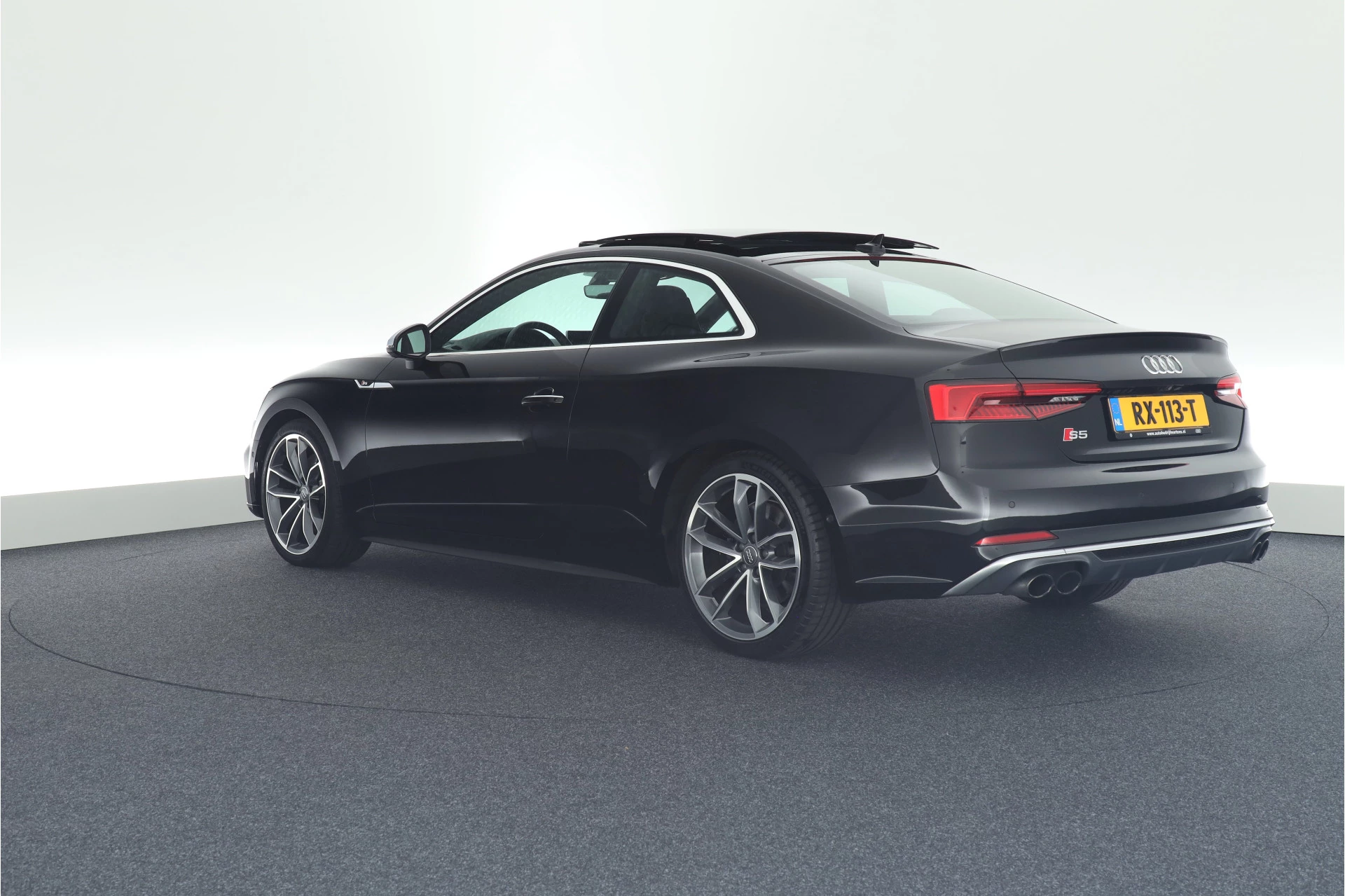 Hoofdafbeelding Audi S5