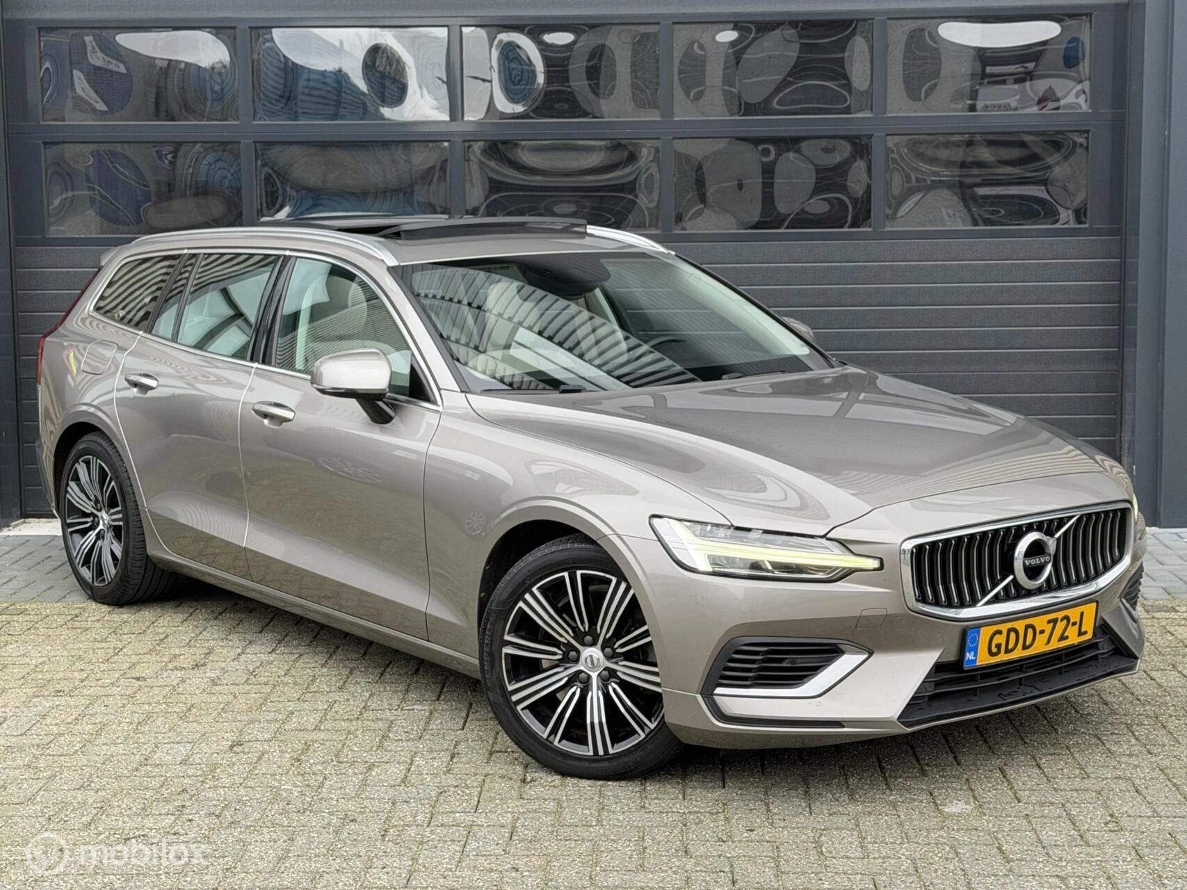 Hoofdafbeelding Volvo V60