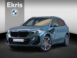 BMW X1 xDrive25e | M Sportpakket Pro | Panodak | Trekhaak | Head-Up | Driving Assistant Plus | Harman Kardon | Elektr. Stoelen | Parking Assistant Plus | 19'' LMV