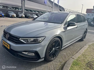 Volkswagen Passat Variant 2.0 TSI 4Motion Elegance R-Line Bus.