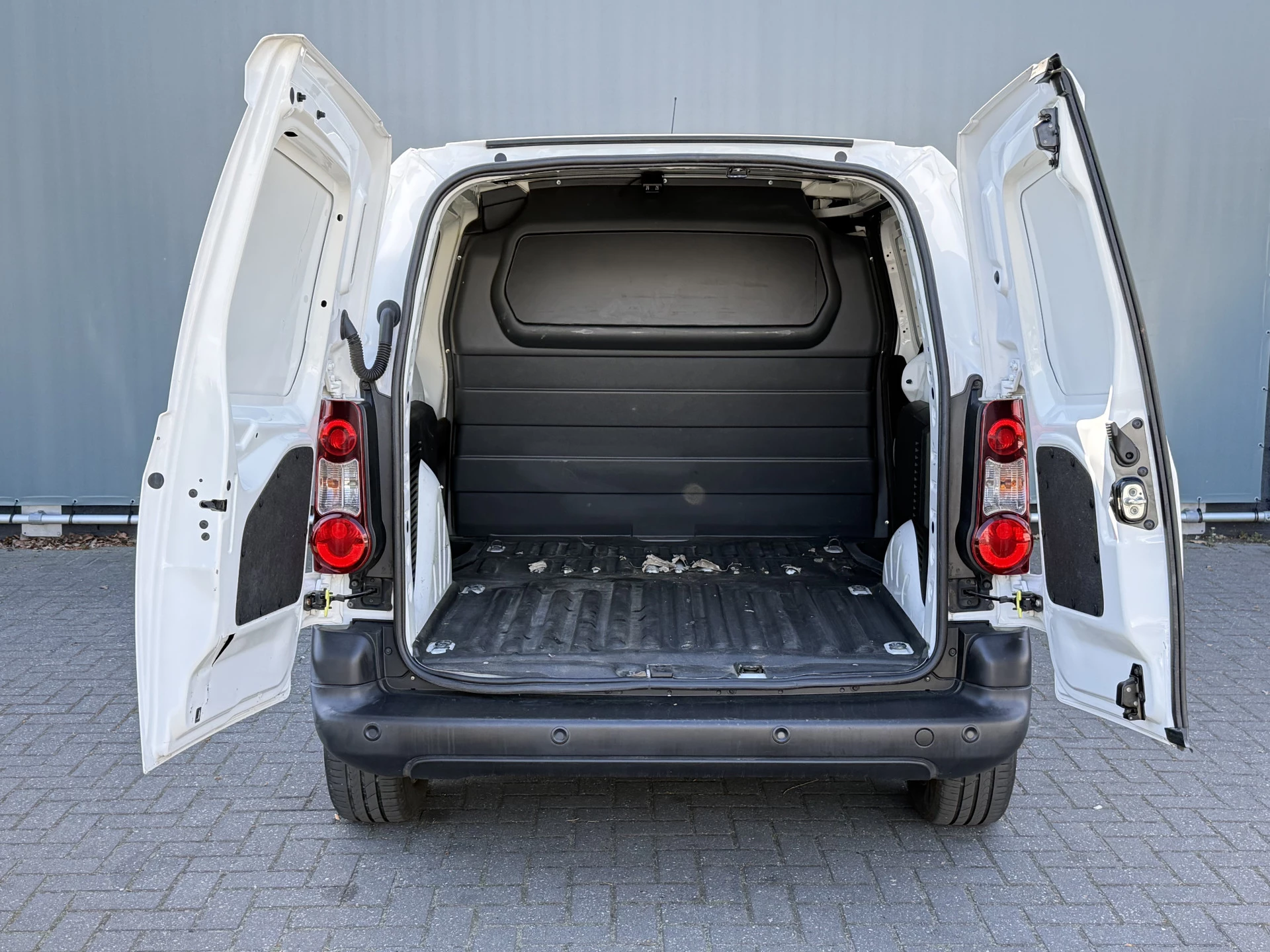 Hoofdafbeelding Peugeot Partner