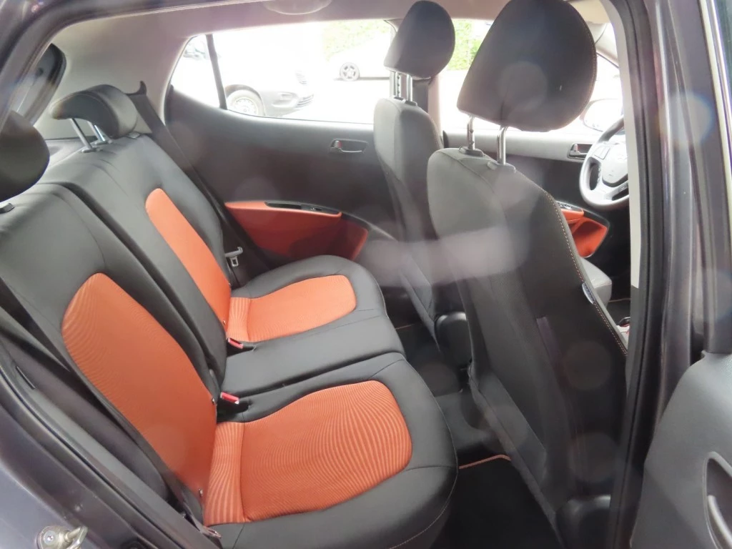 Hoofdafbeelding Hyundai i10