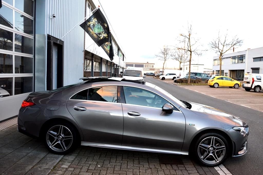 Hoofdafbeelding Mercedes-Benz CLA