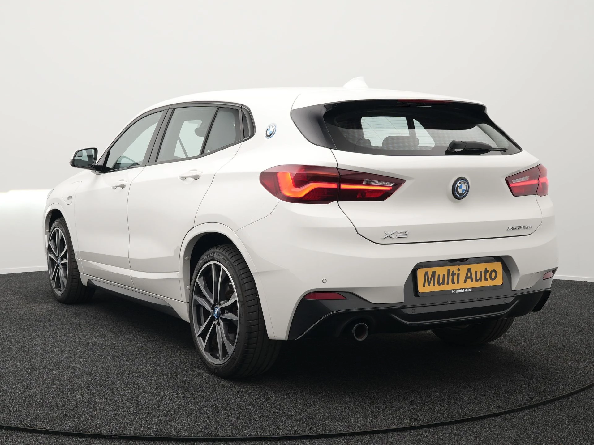 Hoofdafbeelding BMW X2