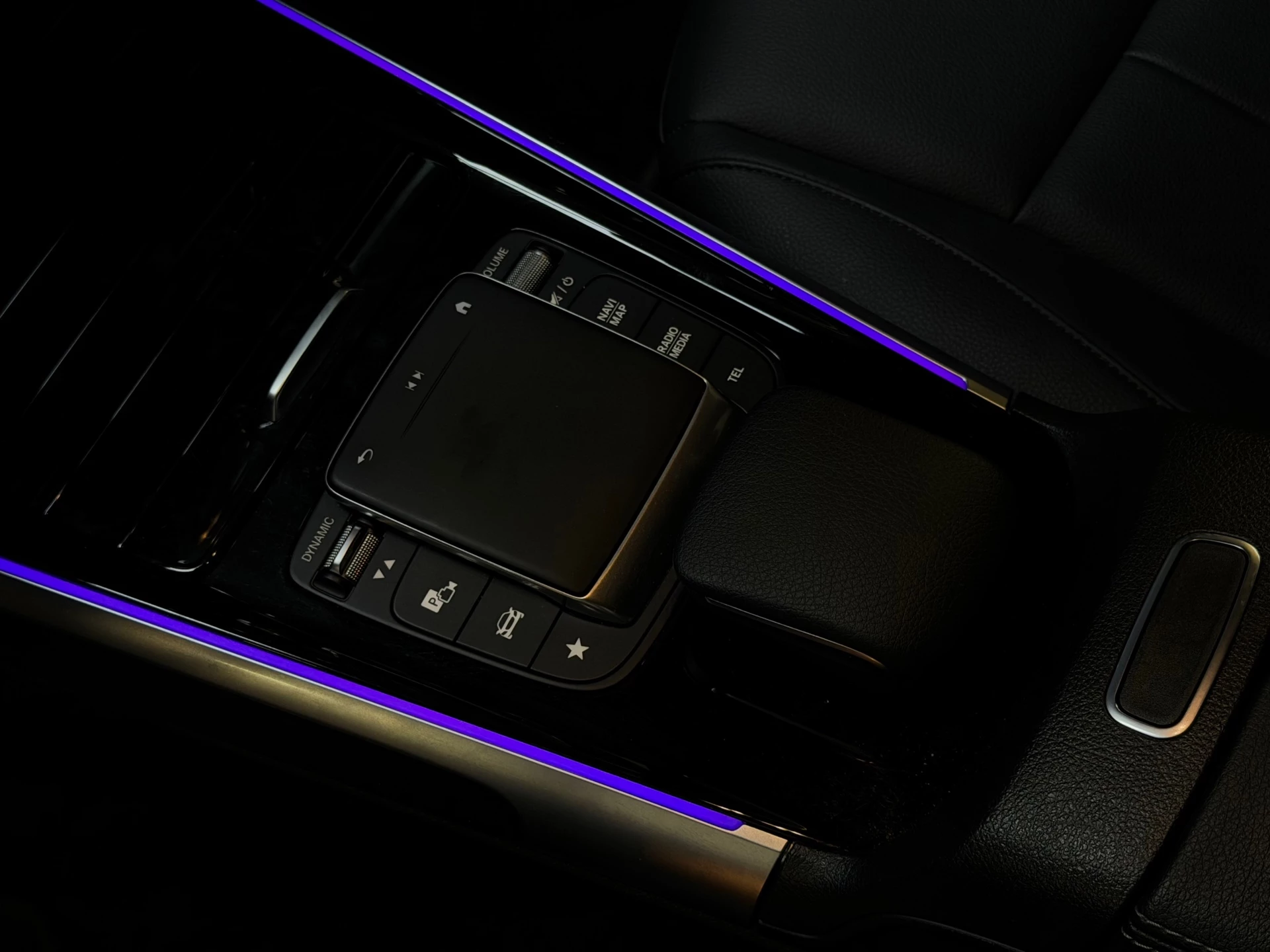 Hoofdafbeelding Mercedes-Benz EQB