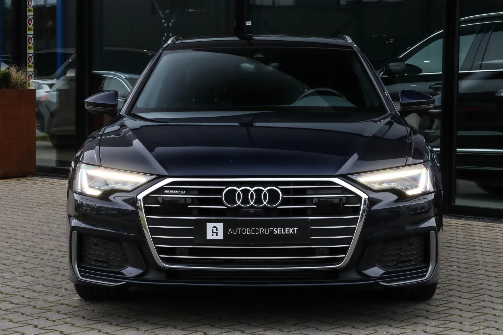 Hoofdafbeelding Audi A6