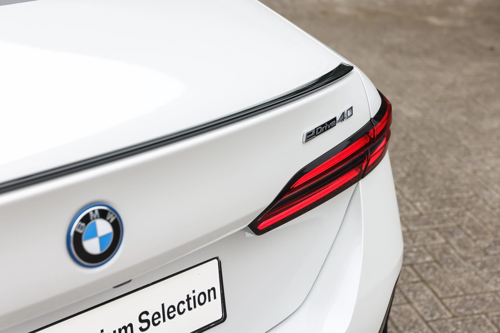 Hoofdafbeelding BMW i5