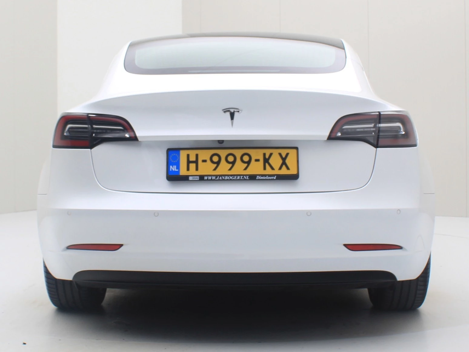 Hoofdafbeelding Tesla Model 3