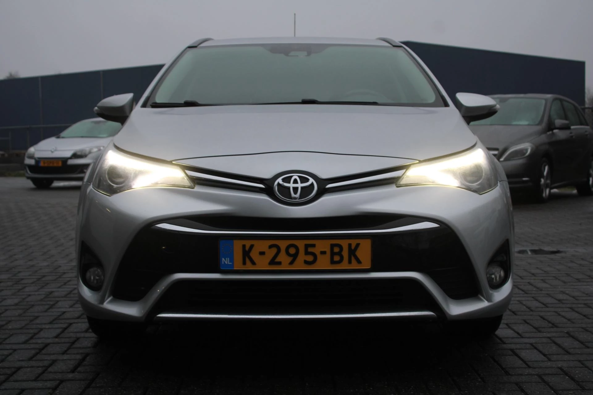 Hoofdafbeelding Toyota Avensis