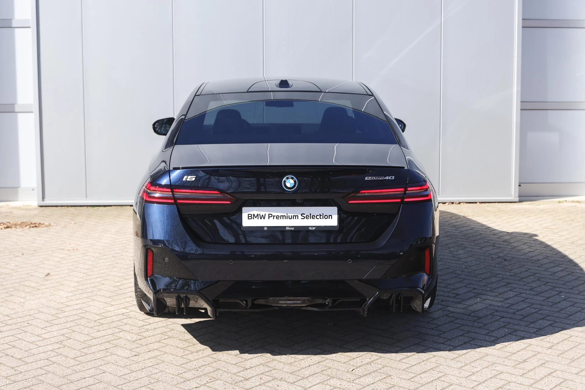 Hoofdafbeelding BMW i5