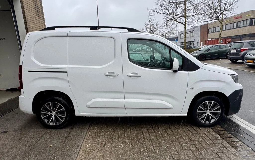 Hoofdafbeelding Peugeot Partner