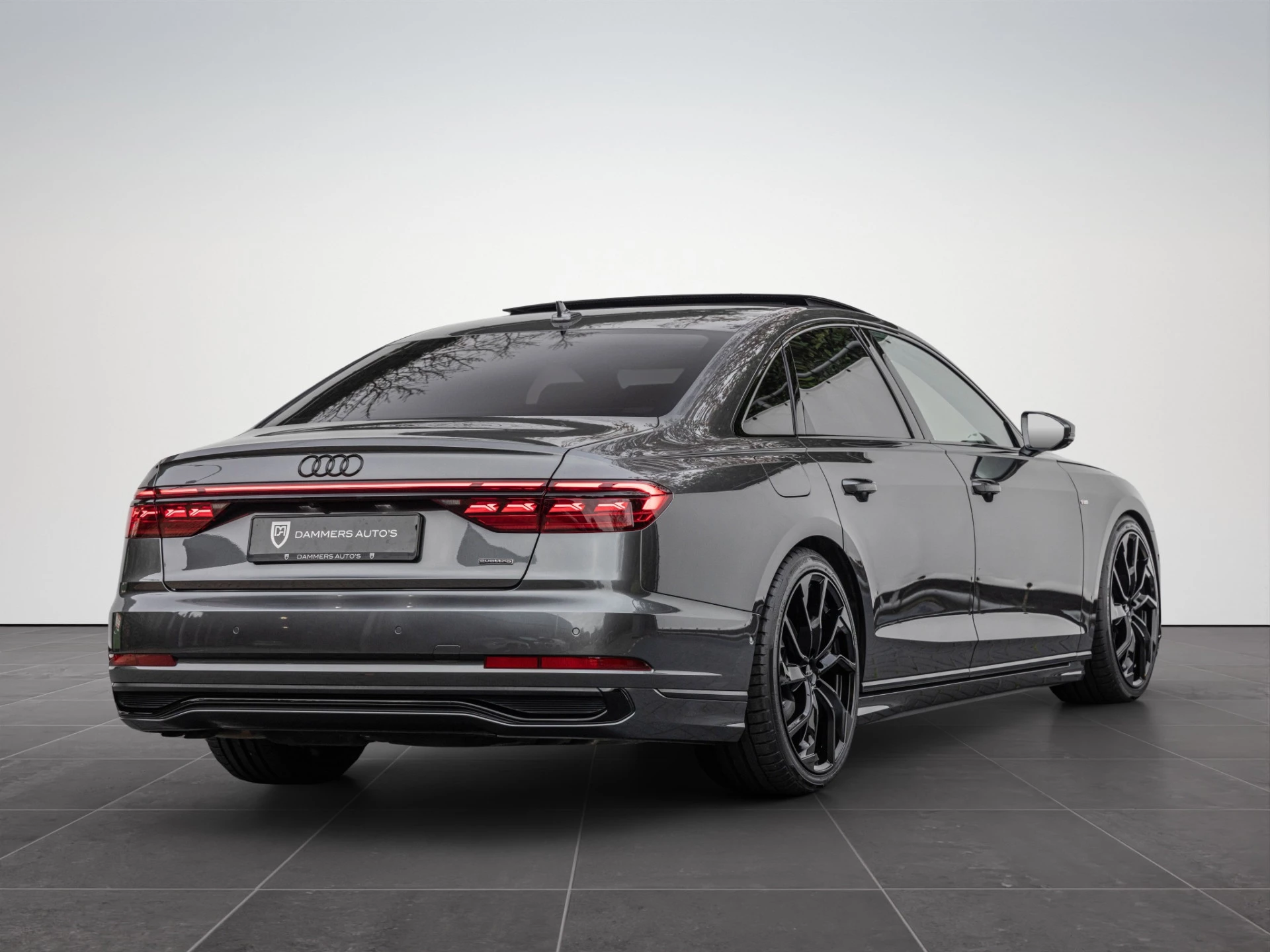 Hoofdafbeelding Audi A8