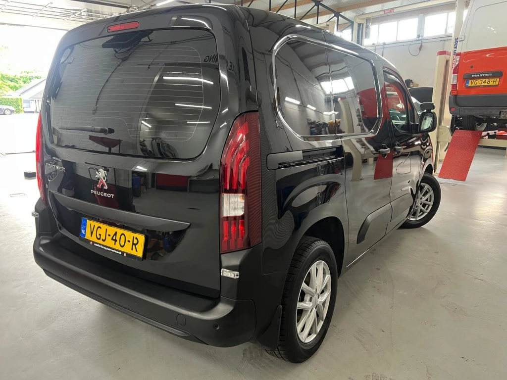 Hoofdafbeelding Peugeot Partner