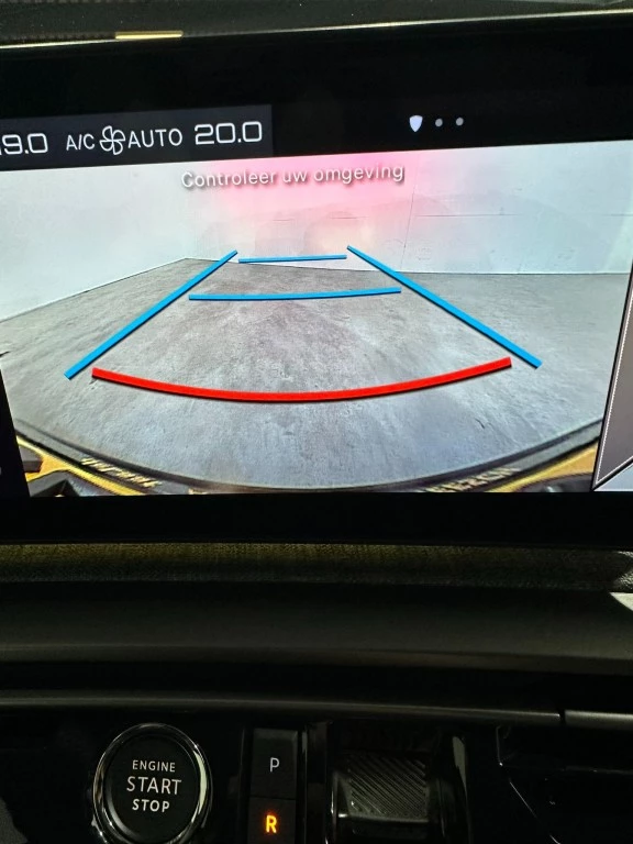 Hoofdafbeelding Peugeot e-3008