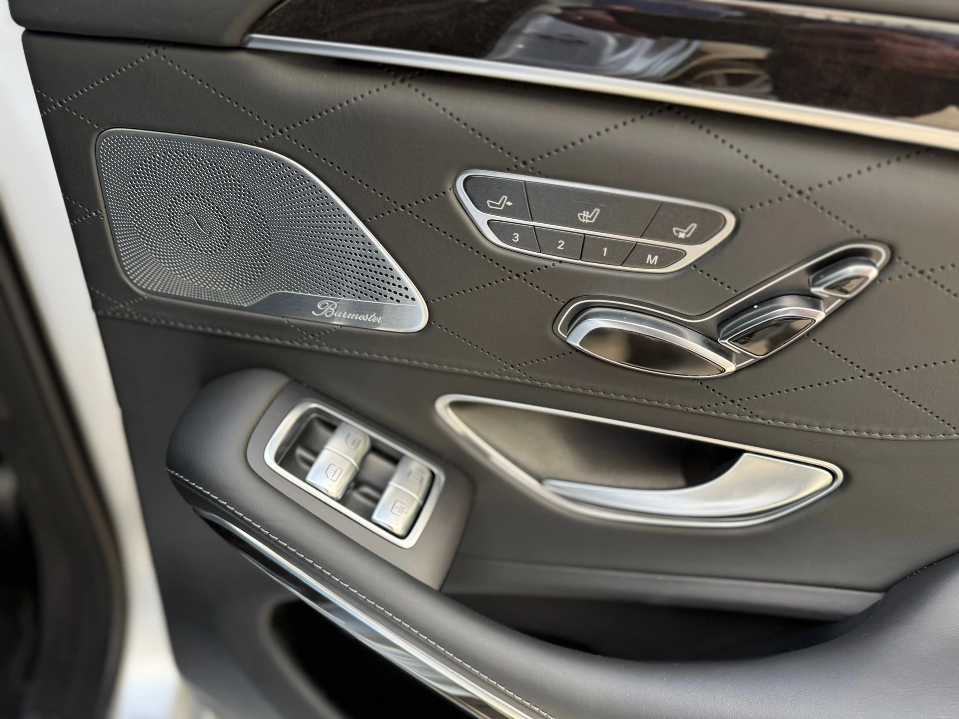 Hoofdafbeelding Mercedes-Benz S-Klasse