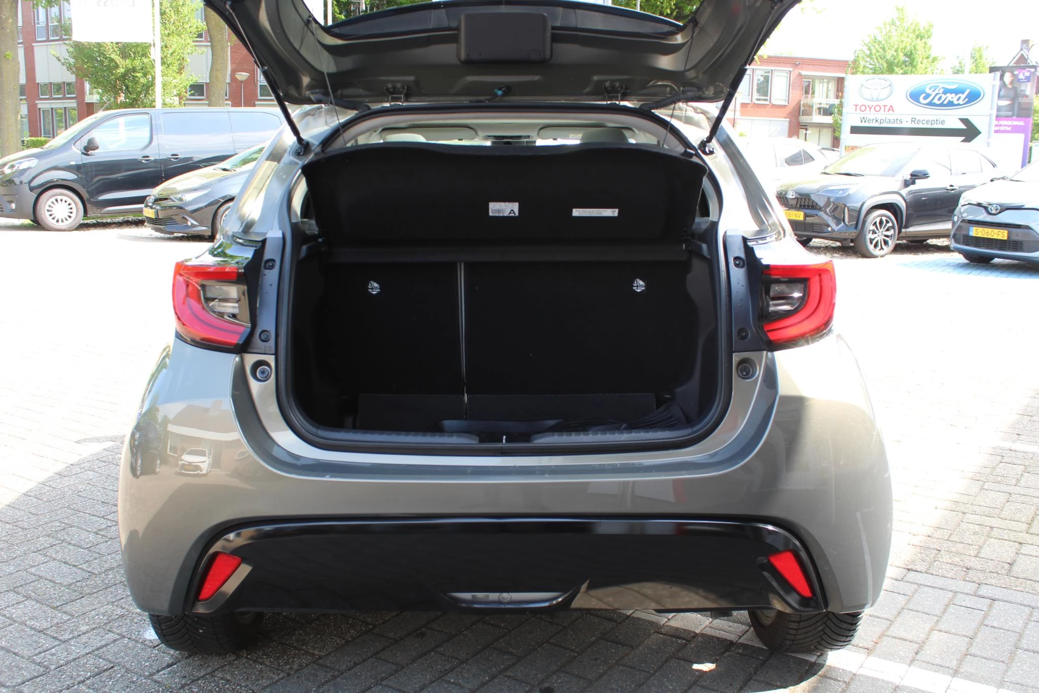 Hoofdafbeelding Toyota Yaris
