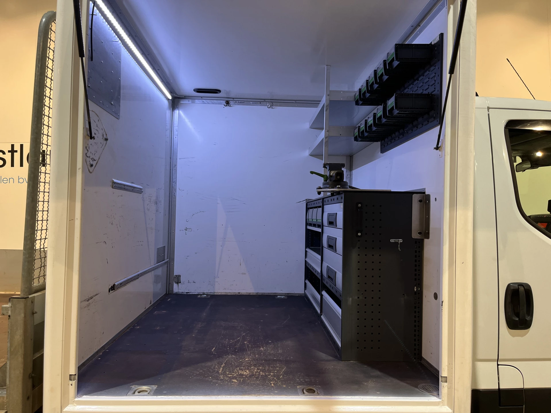 Hoofdafbeelding Iveco 65C18