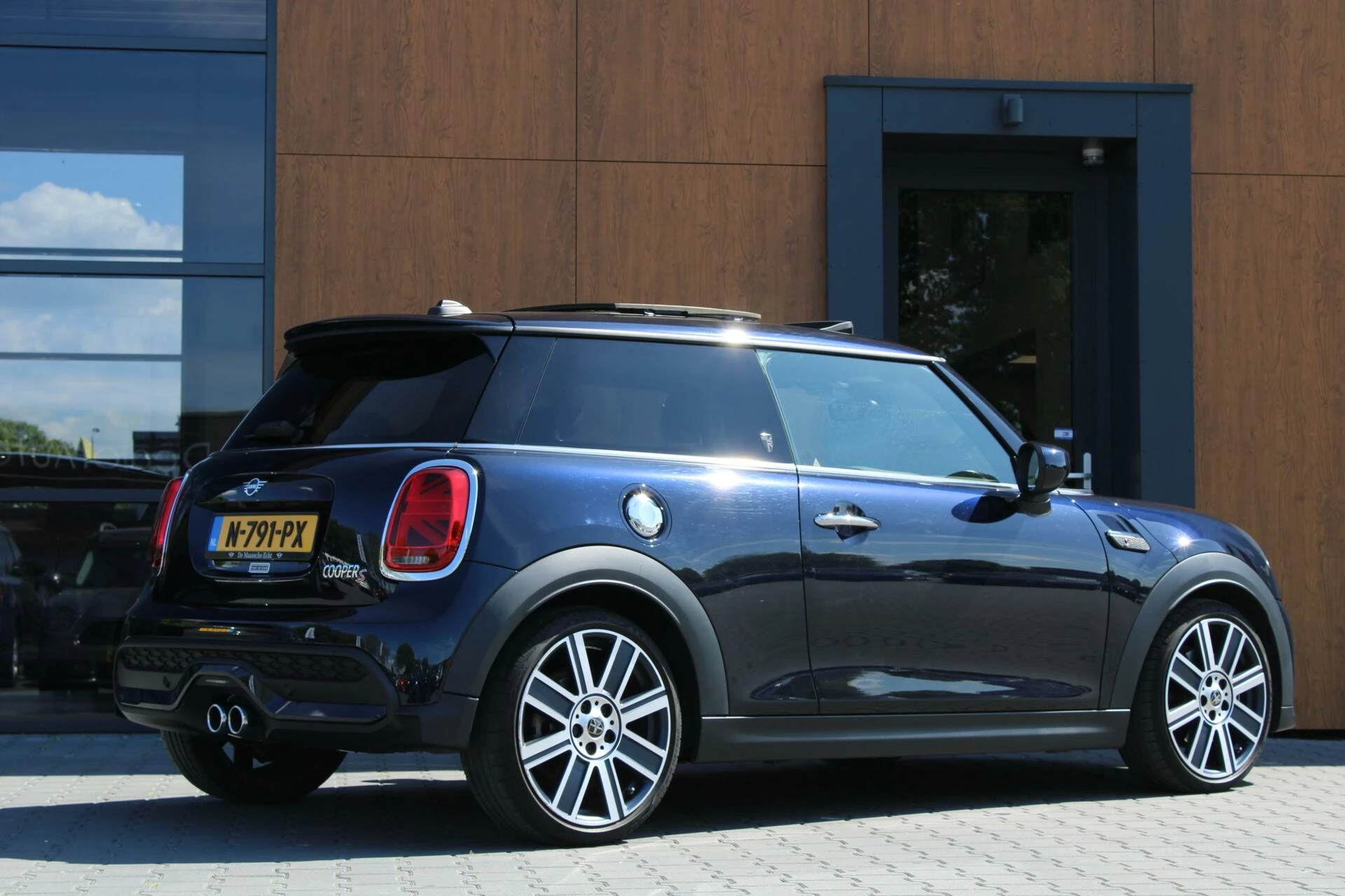 Hoofdafbeelding MINI Cooper S