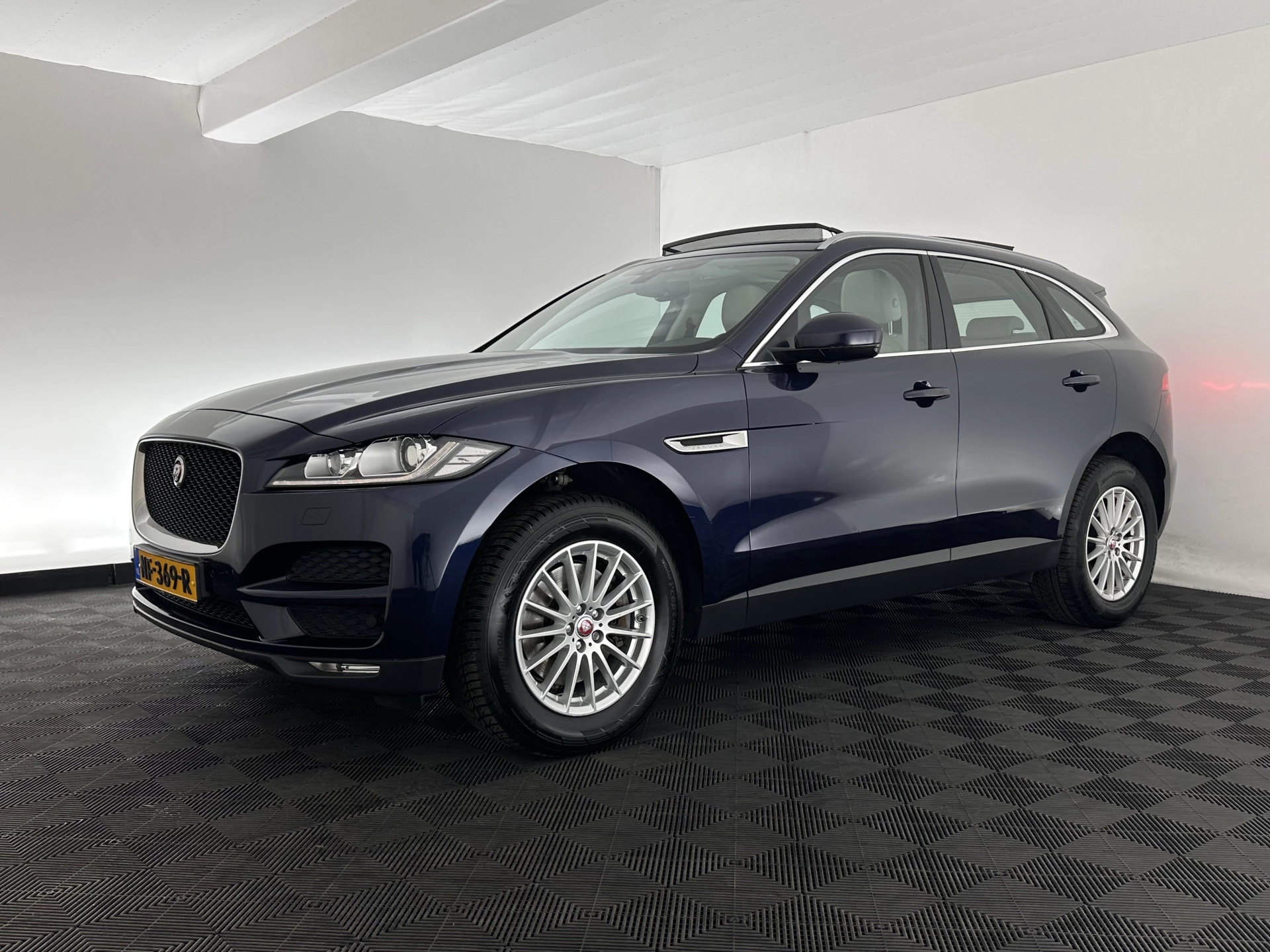 Hoofdafbeelding Jaguar F-PACE