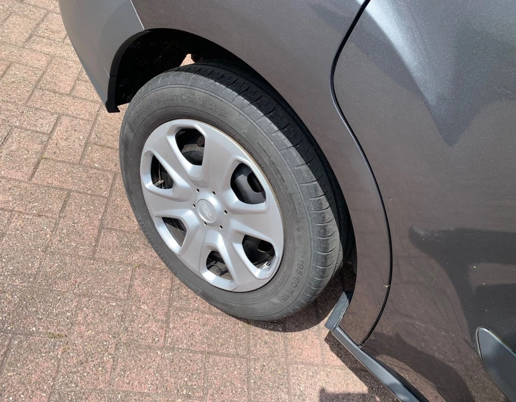 Hoofdafbeelding Ford Transit Courier