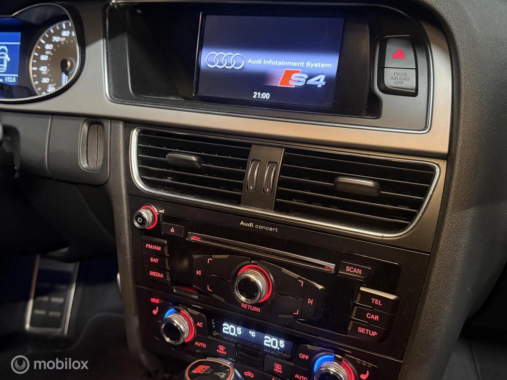 Hoofdafbeelding Audi S4