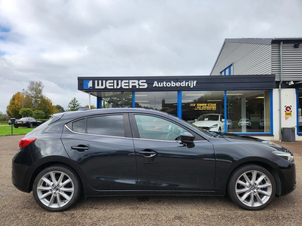 Hoofdafbeelding Mazda 3