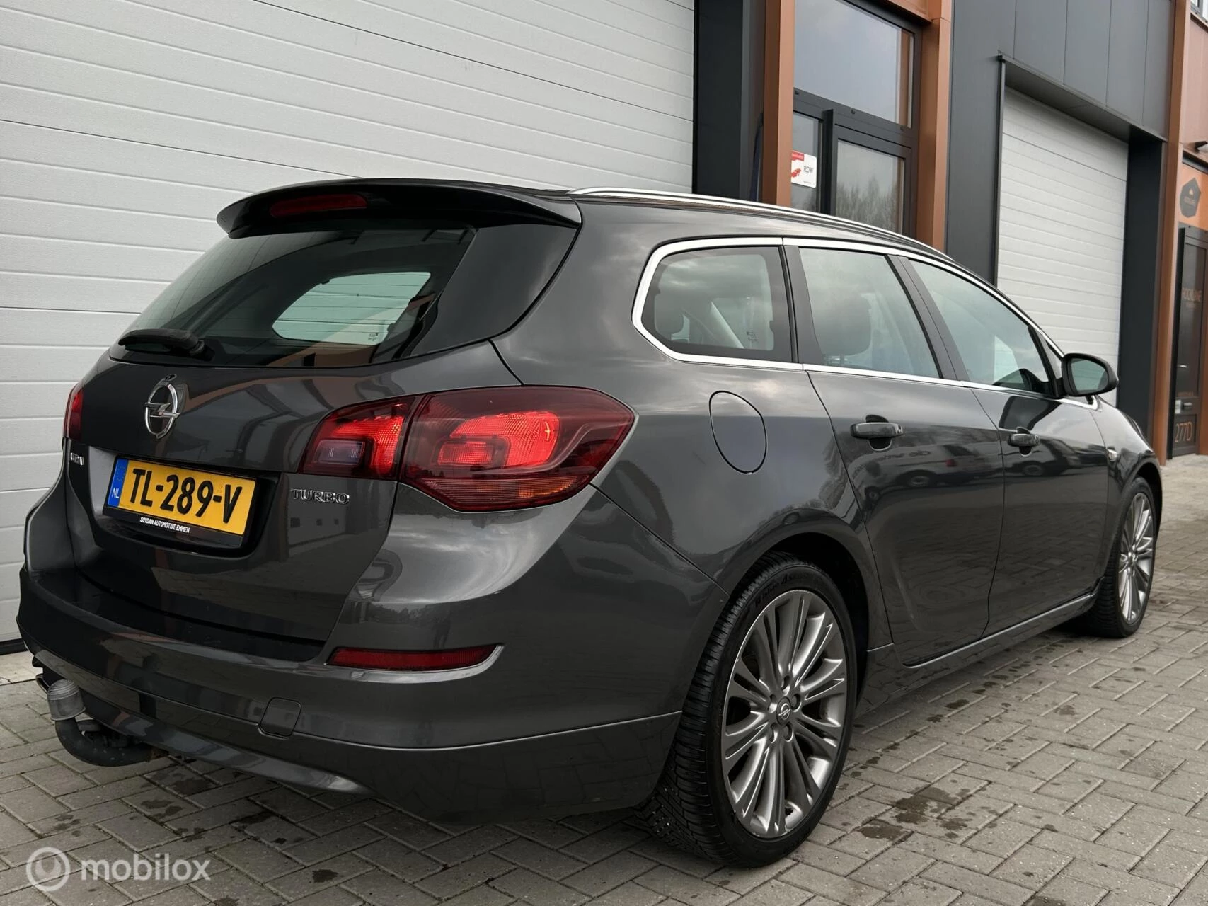 Hoofdafbeelding Opel Astra