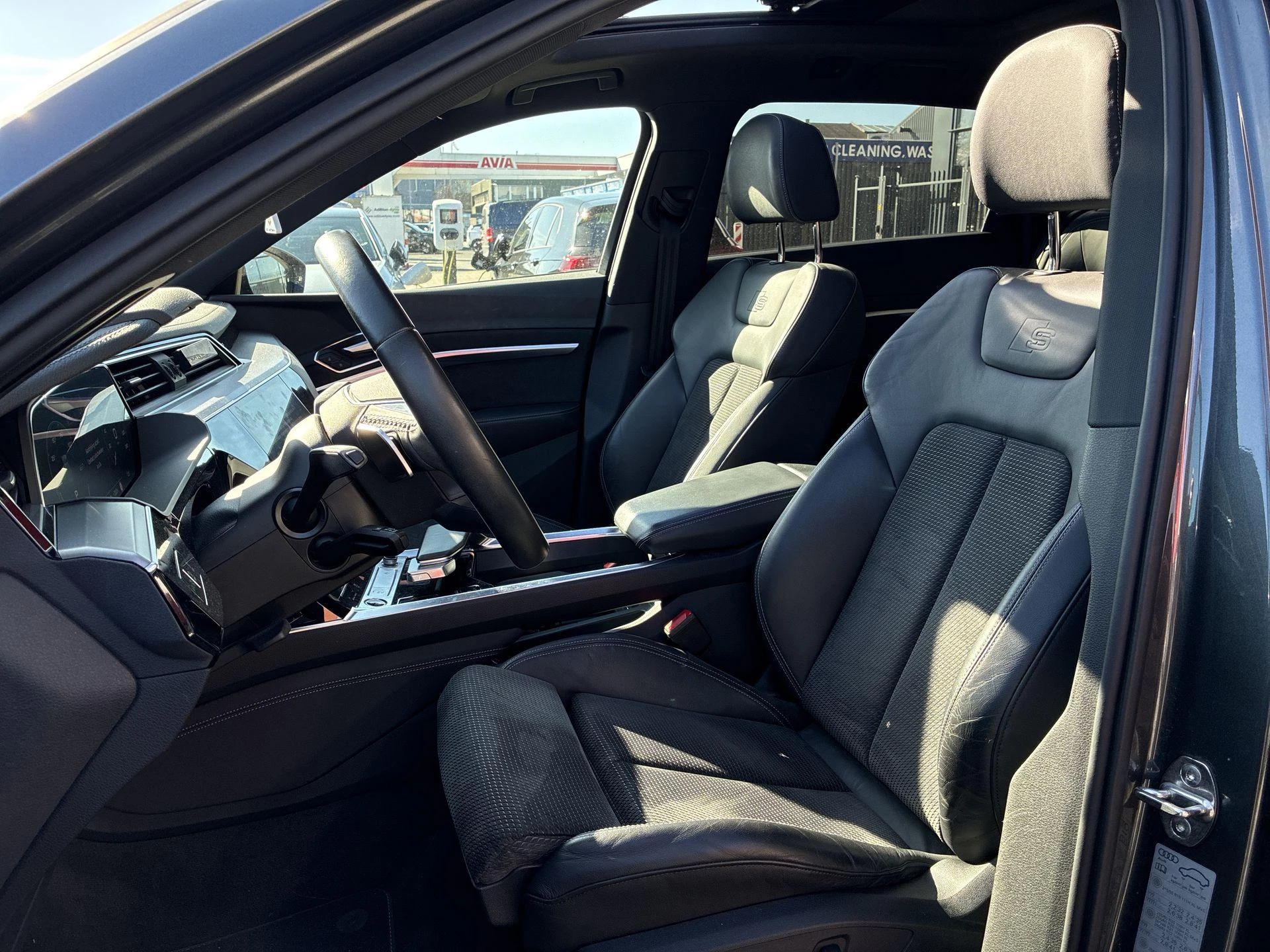 Hoofdafbeelding Audi e-tron