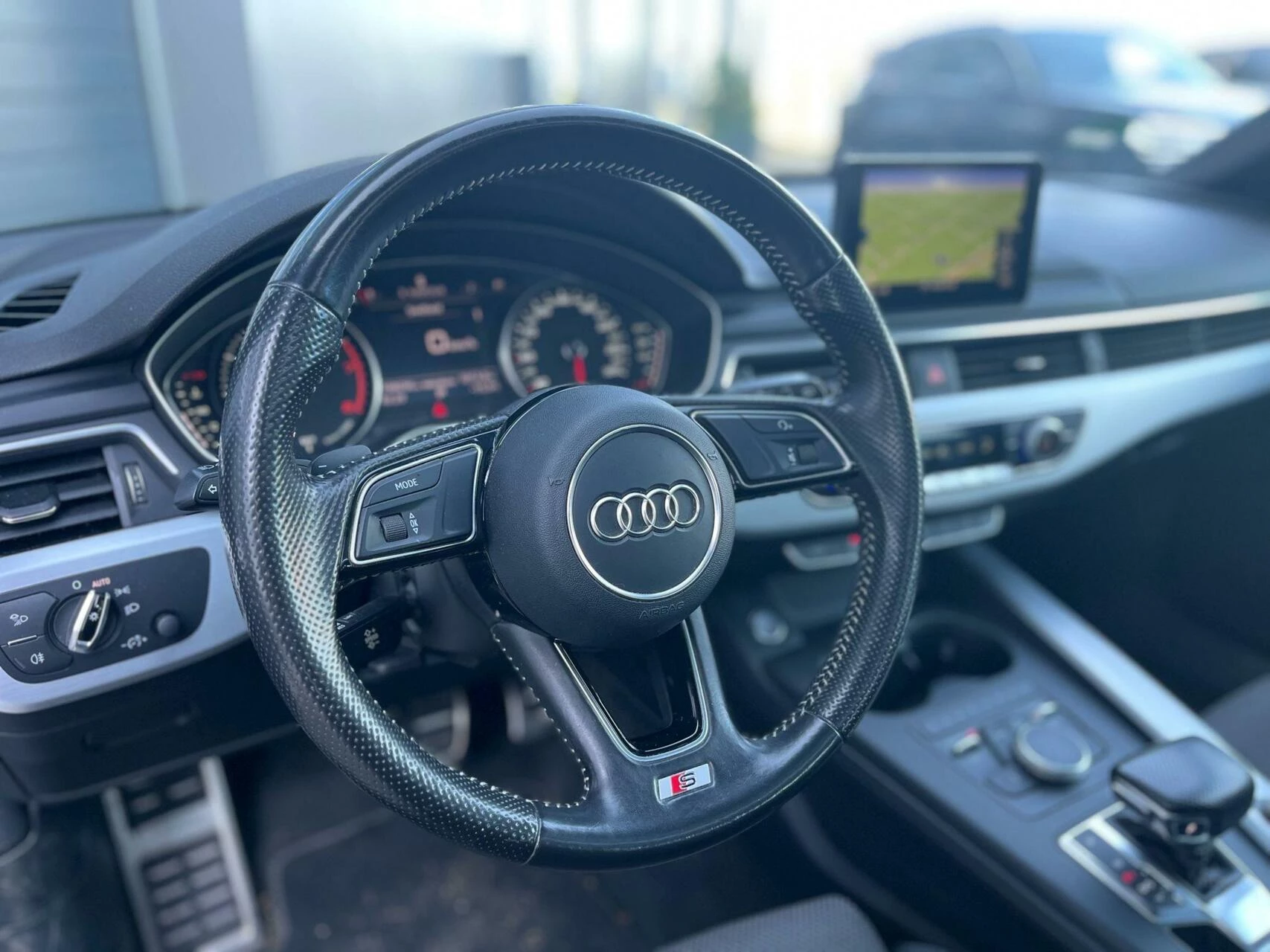 Hoofdafbeelding Audi A4