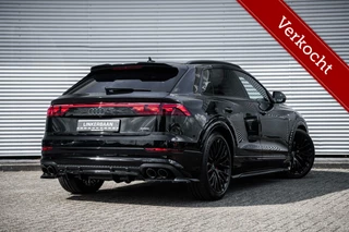 Audi Q8 60 TFSI e Competition | Nieuw | Uniek | Vol | Vierwielbesturing | Pano | B&O | Massage | Trekhaak | 23 inch |