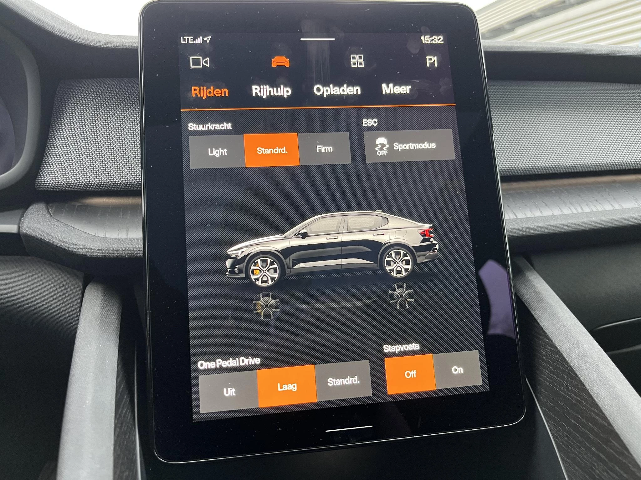 Hoofdafbeelding Polestar 2