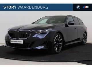 BMW i5 Touring eDrive40 M Sport / Panoramadak / Trekhaak / Stoelventilatie / Bowers & Wilkins / M Sportonderstel / Comfort Access / Stuurverwarming / Adaptieve LED / Parking Assistant Plus